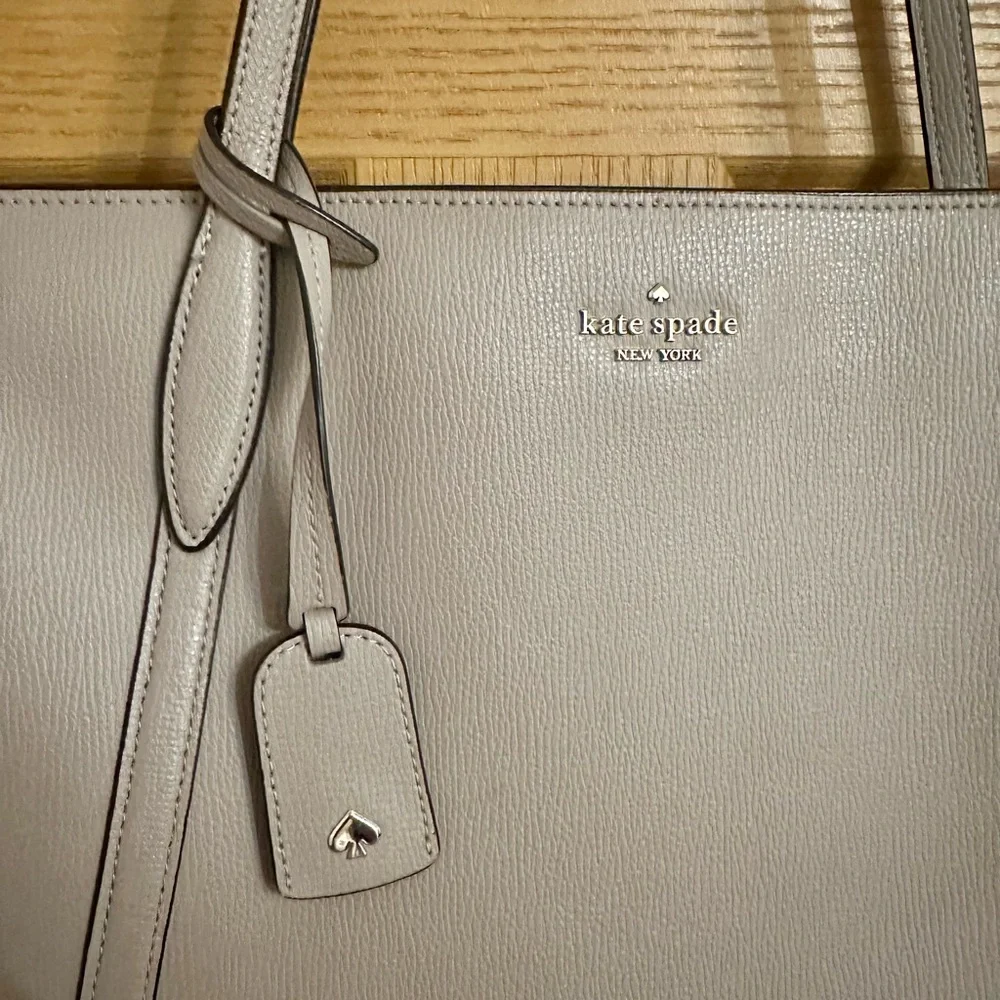Kate Spade Gray Tote Bag - Picture 2 of 9